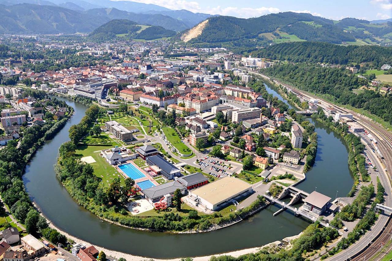 Auszeit Steiraland 3 Mit Ueberdachter Terasse Privatem Garten Und Gratis Parkplatz Леобен Екстер'єр фото